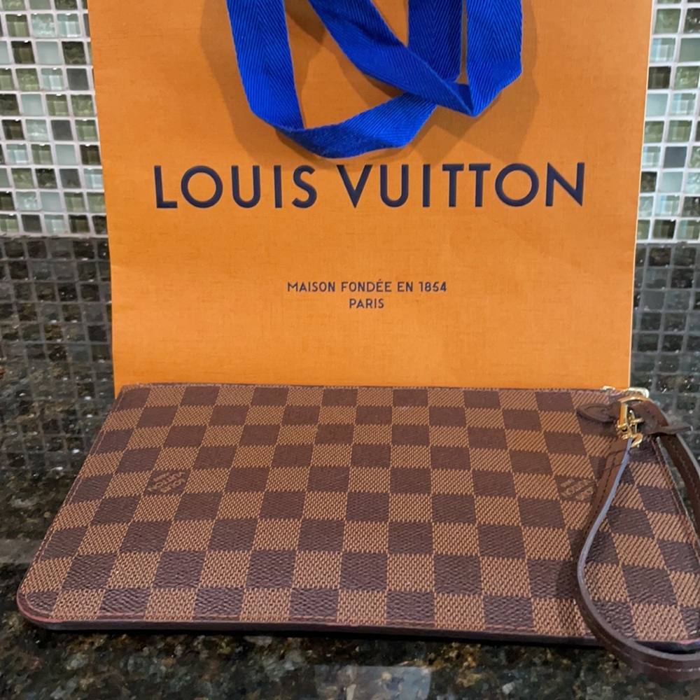 Louis Vuitton MM pouch Damier Ebene / red interior